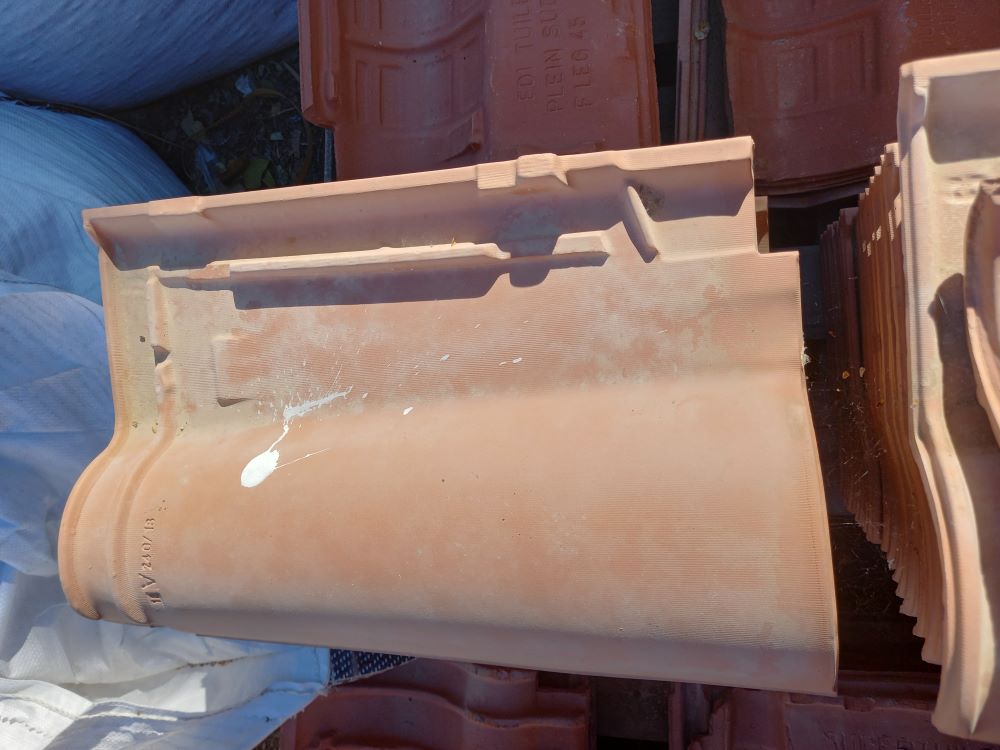 Tuile Romane 18F Lafarge Marseille