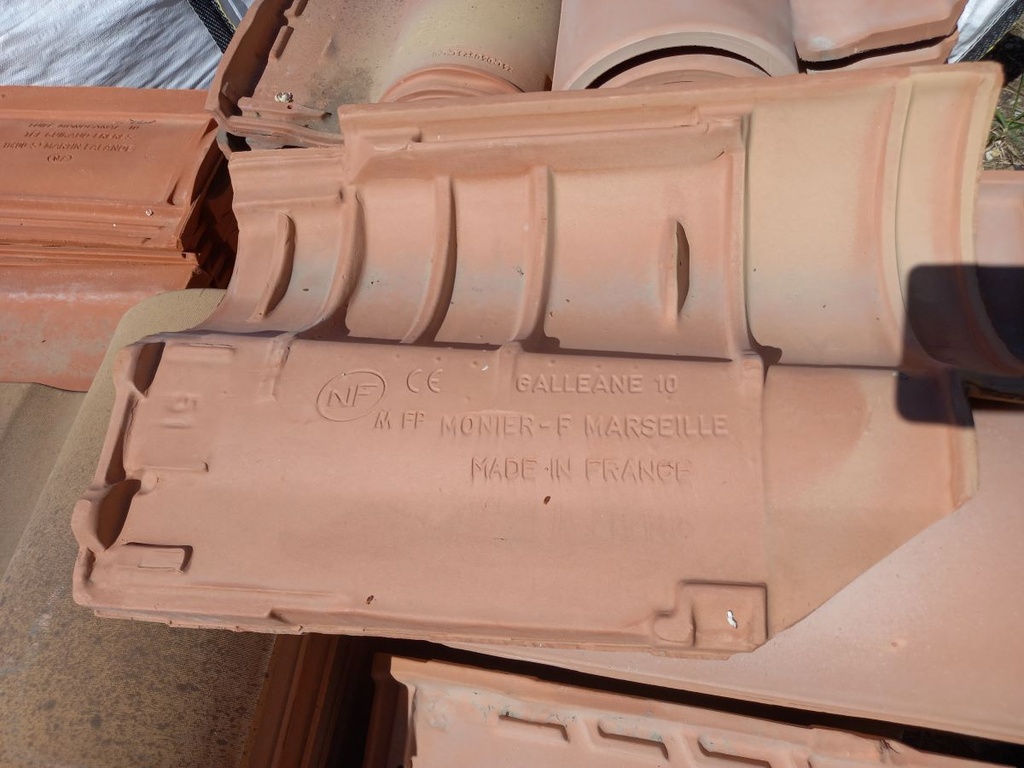 Tuile Monier Galleane 10