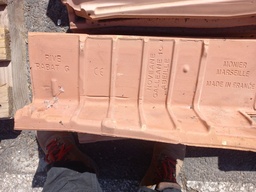 Tuile de rive à rabat gauche Monier NOVEANE GALLEANE 10